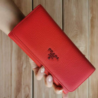 Кошелек Prada