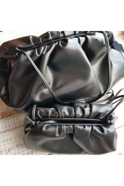 Сумка Bottega Veneta The Pouch leather clutch (S)