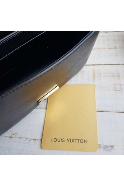 Клатч Louis Vuitton Thelma