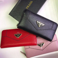 Кошелек Prada