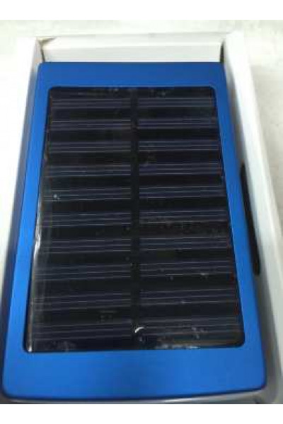 Внешний аккумулятор на солнечной батарее емкостью 20000 mAh