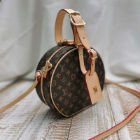 Сумка Louis Vuitton