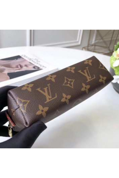 Косметичка Louis Vuitton